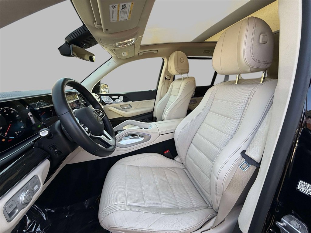 Used 2021 Mercedes-Benz GLS 450 4MATIC image 2