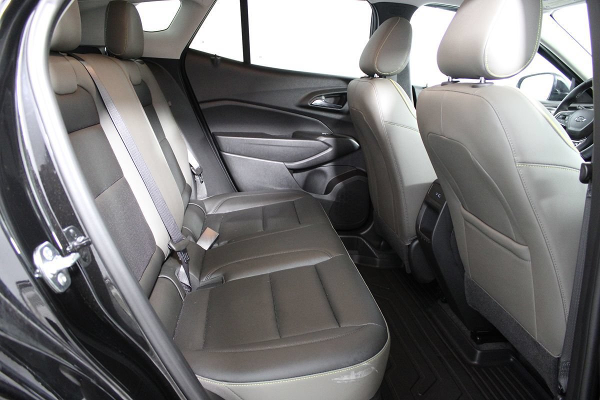 Used 2026 Chevrolet Trax ACTIV FWD image 33