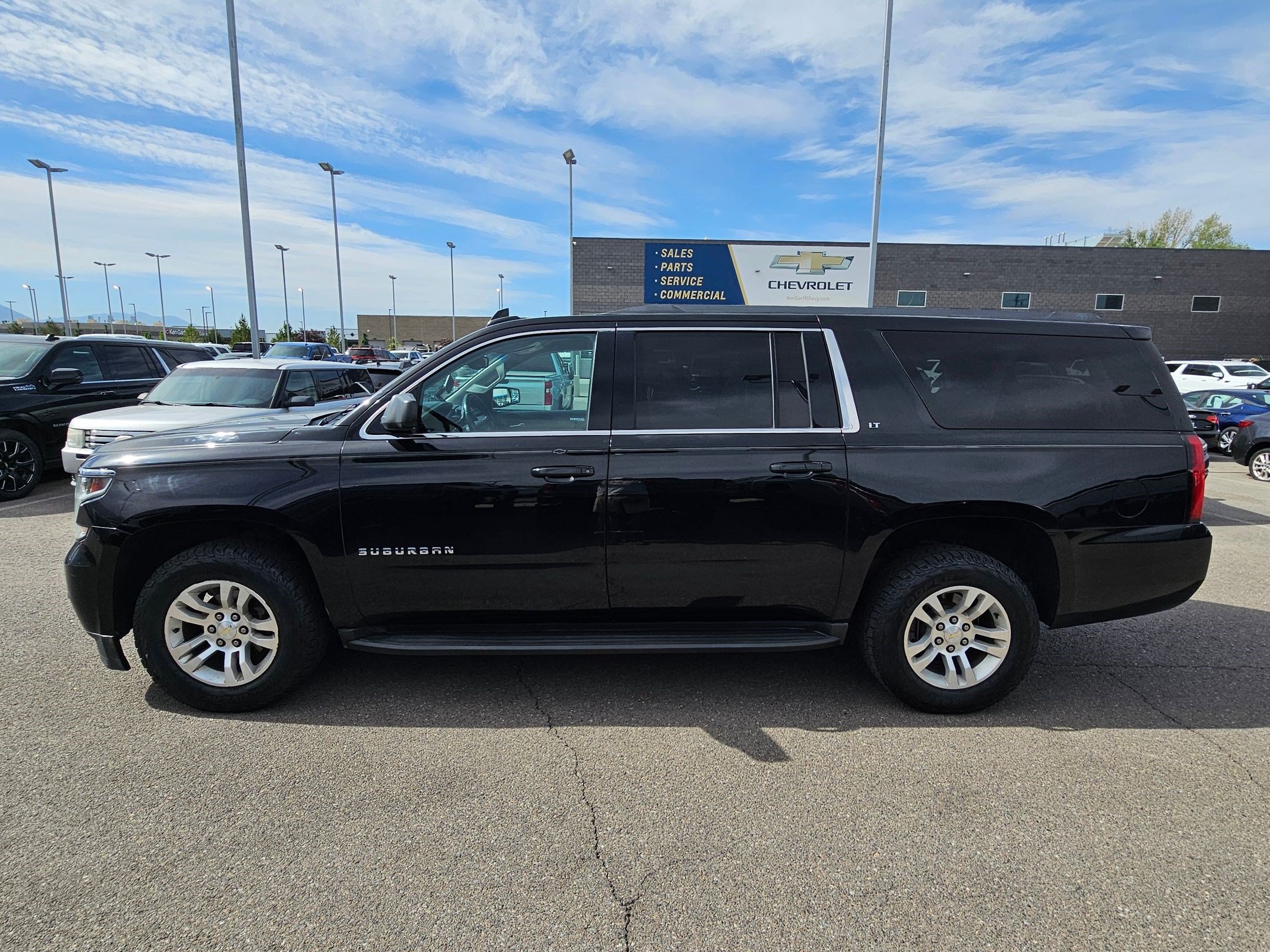 Used 2015 Chevrolet Suburban LT AWD/4WD image 7