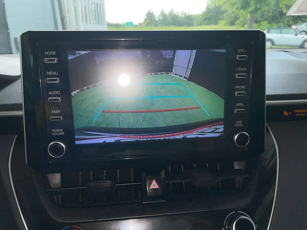 Used 2020 Toyota Corolla LE FWD image 23