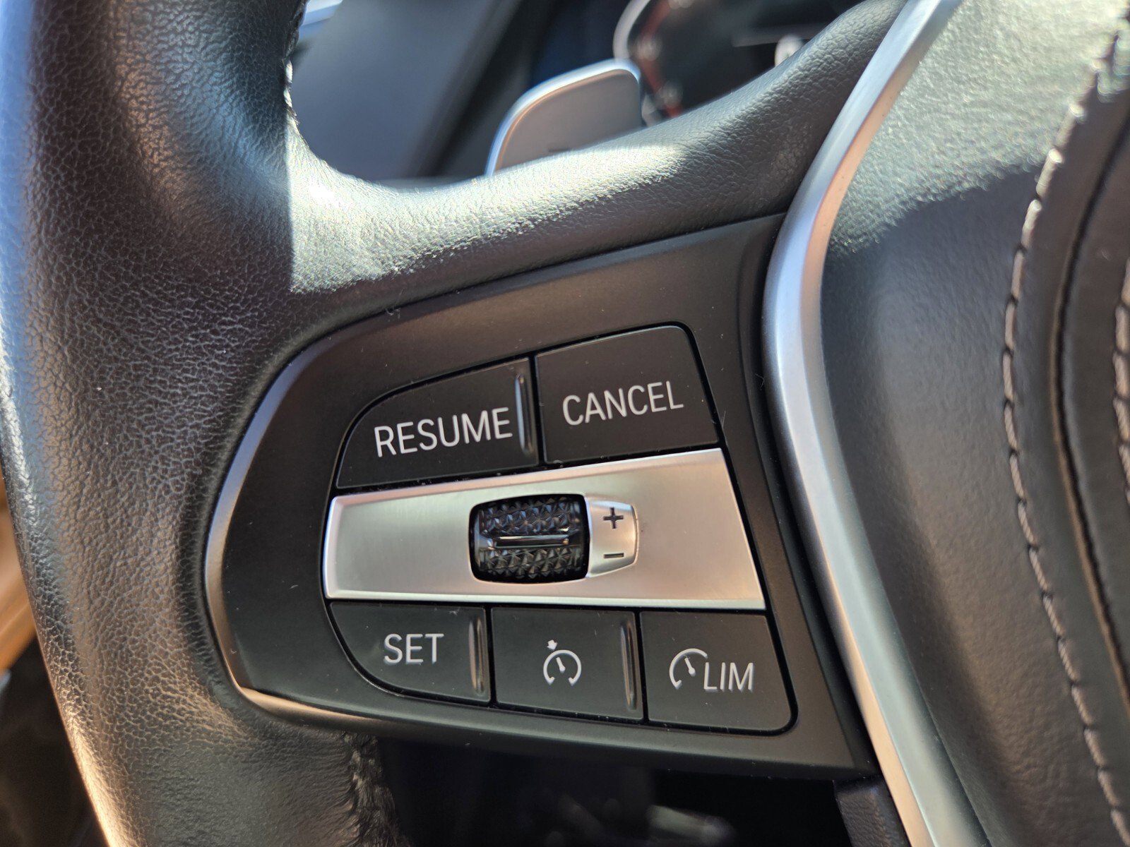 Used 2022 BMW X5 sDrive40i w/ Premium Package image 30