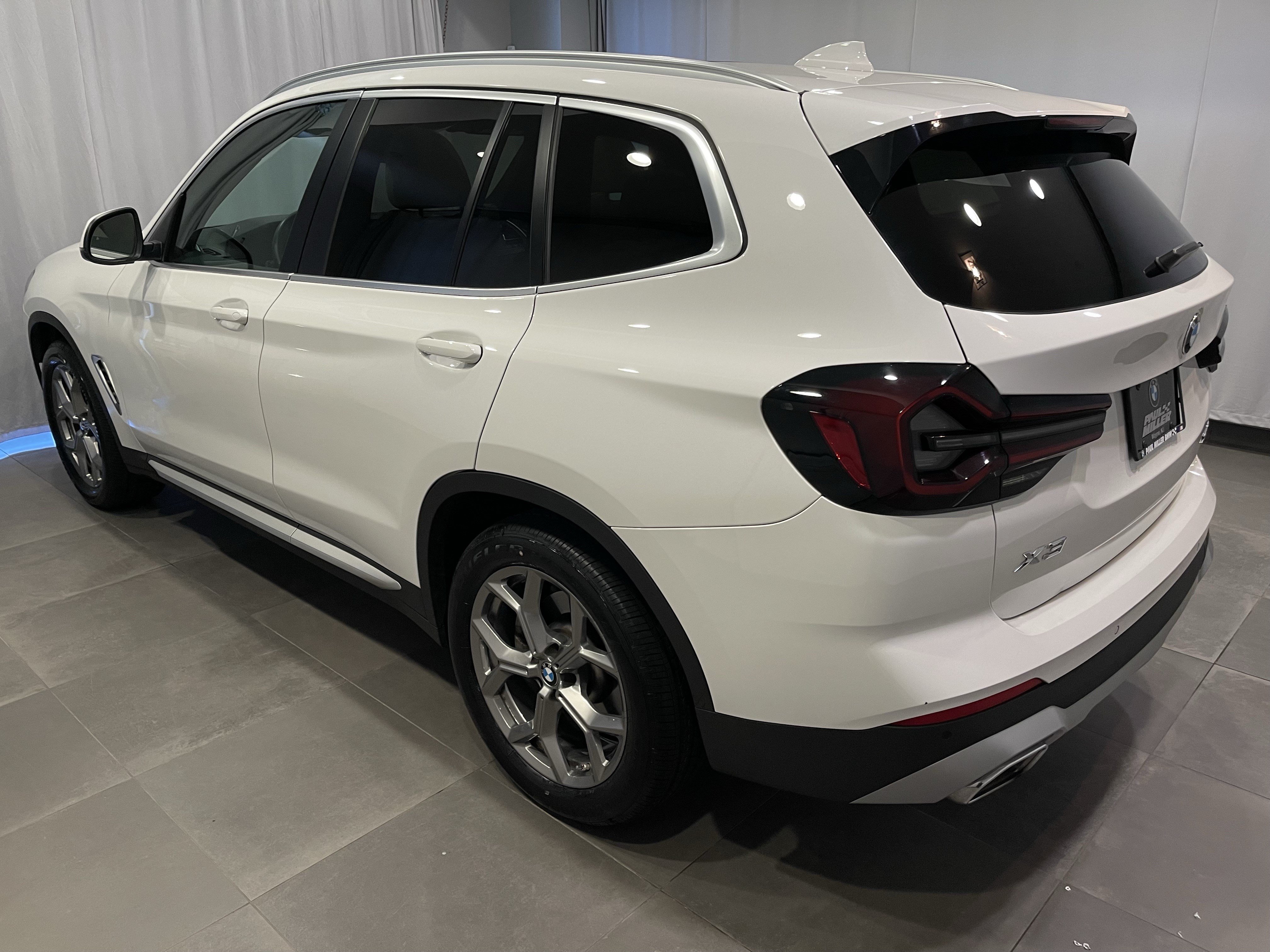 Certified 2023 BMW X3 xDrive30i w/ Convenience Package AWD/4WD image 4