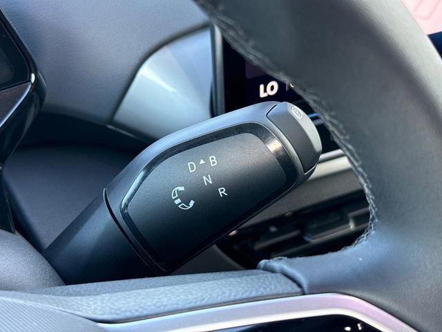 New 2026 Volkswagen ID.4 Pro S Plus image 32