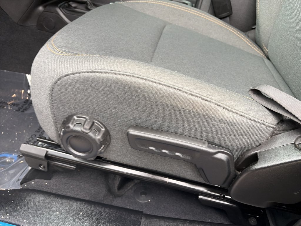 Used 2024 Jeep Wrangler Sport AWD/4WD image 12