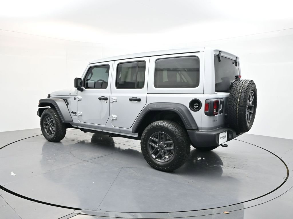 Used 2024 Jeep Wrangler Sport S image 5