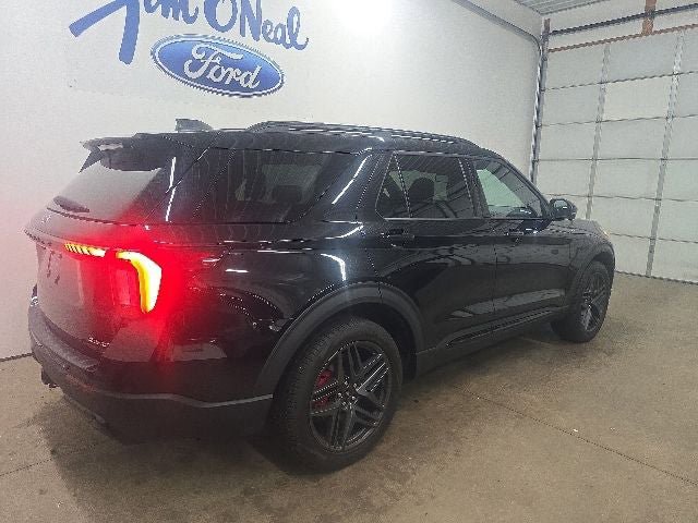 Used 2025 Ford Explorer ST-Line w/ Premium Package AWD/4WD image 9