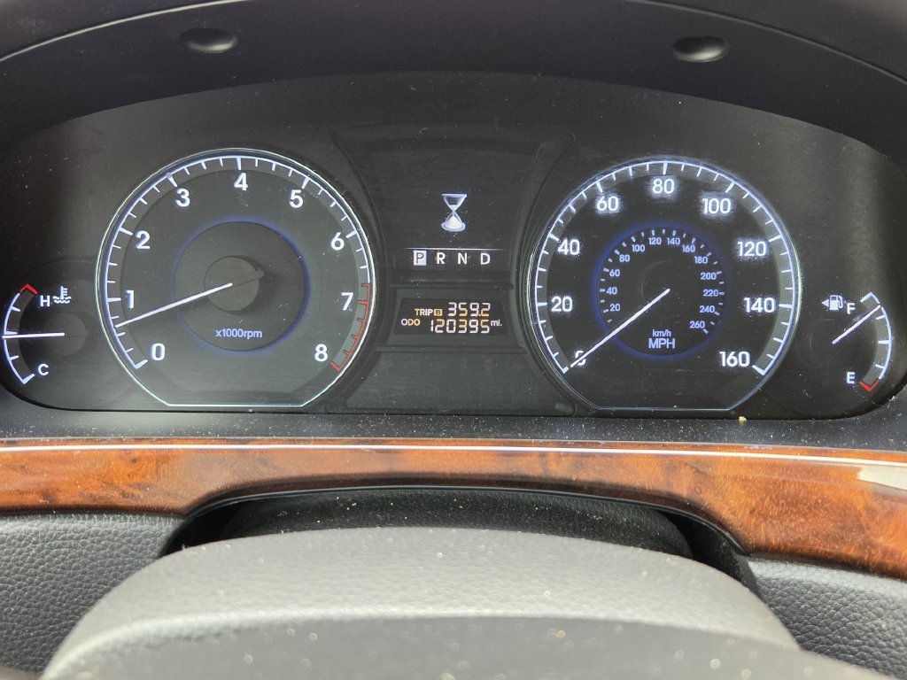 Used 2012 Hyundai Equus Ultimate RWD image 16
