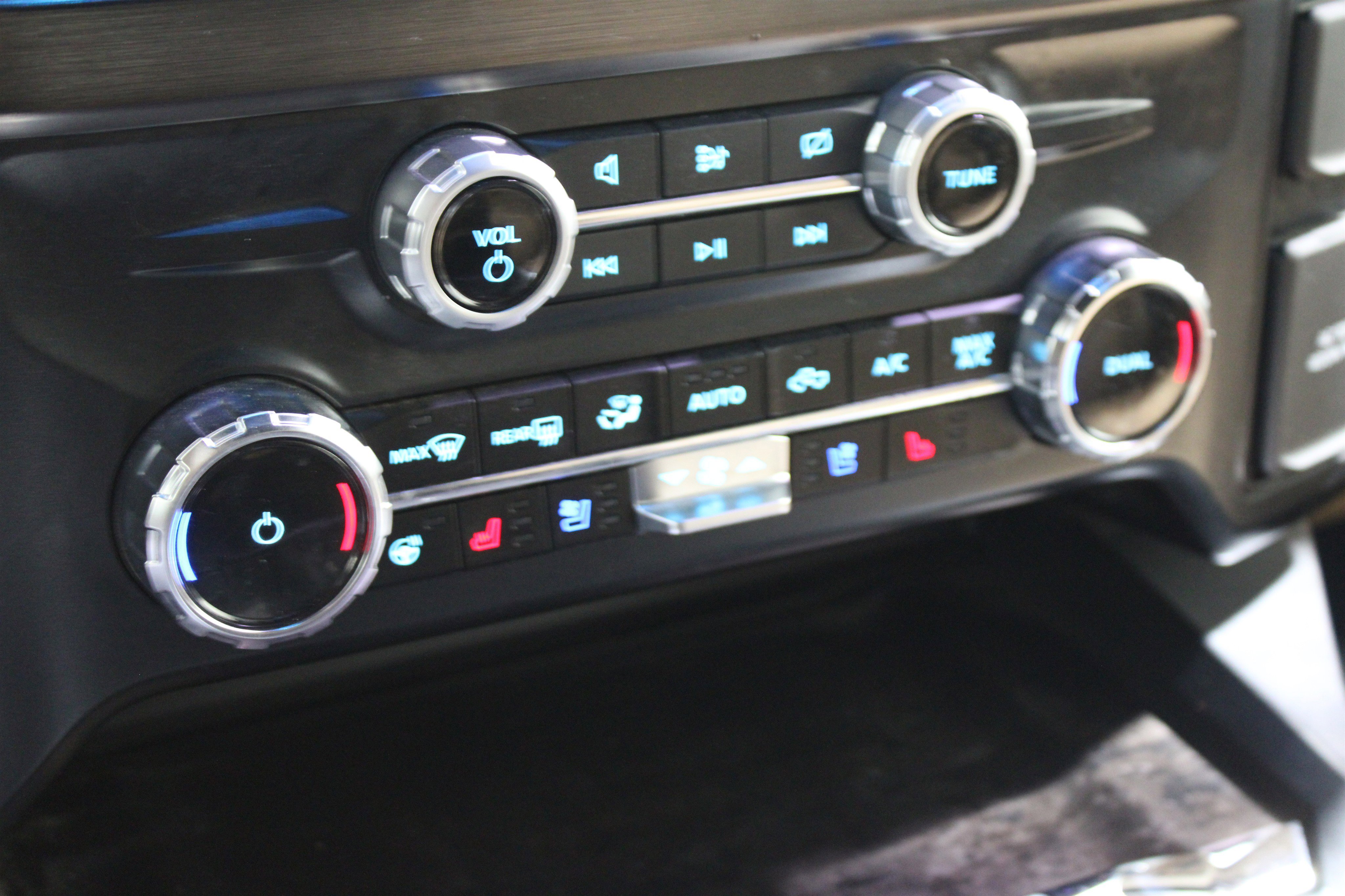 Used 2024 Ford F350 Lariat w/ Lariat Ultimate Package image 20