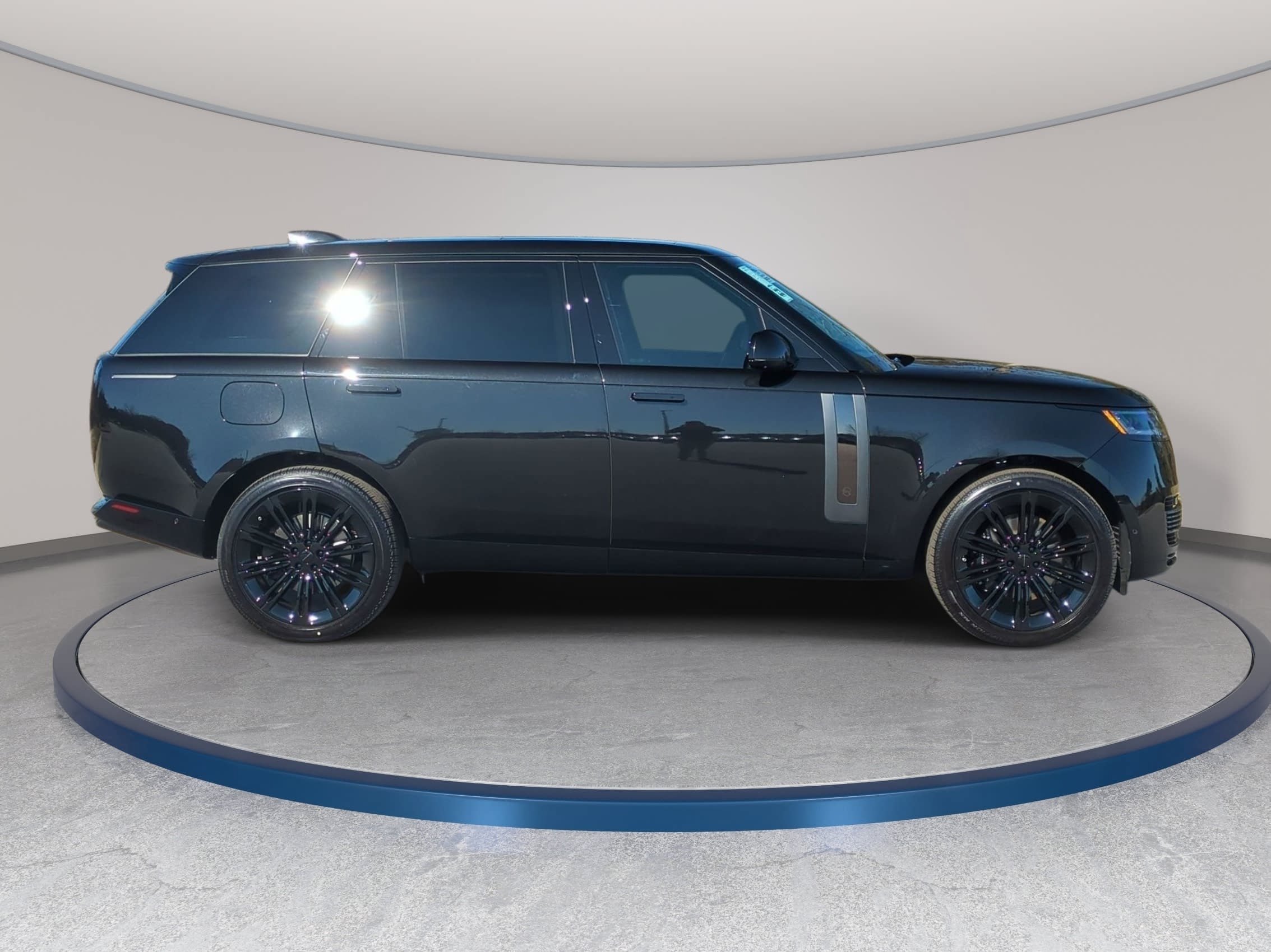 New 2026 Land Rover Range Rover SV AWD/4WD image 5