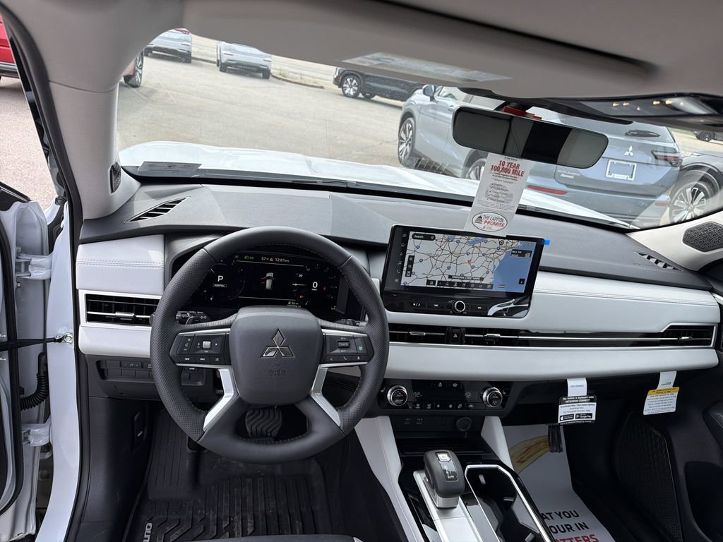 New 2026 Mitsubishi Outlander SE AWD/4WD image 15