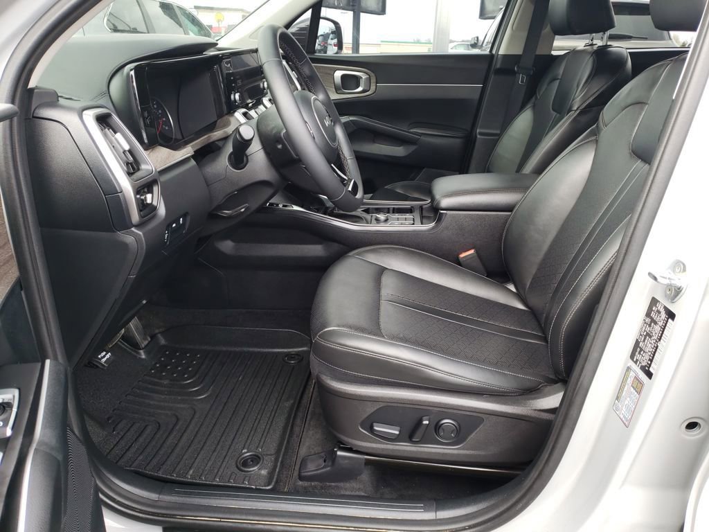 Used 2022 Kia Sorento S image 9