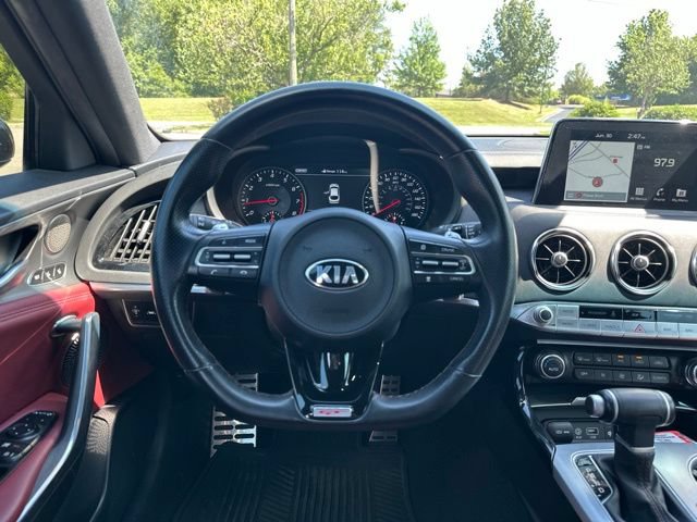 Used 2021 Kia Stinger GT1 RWD image 12