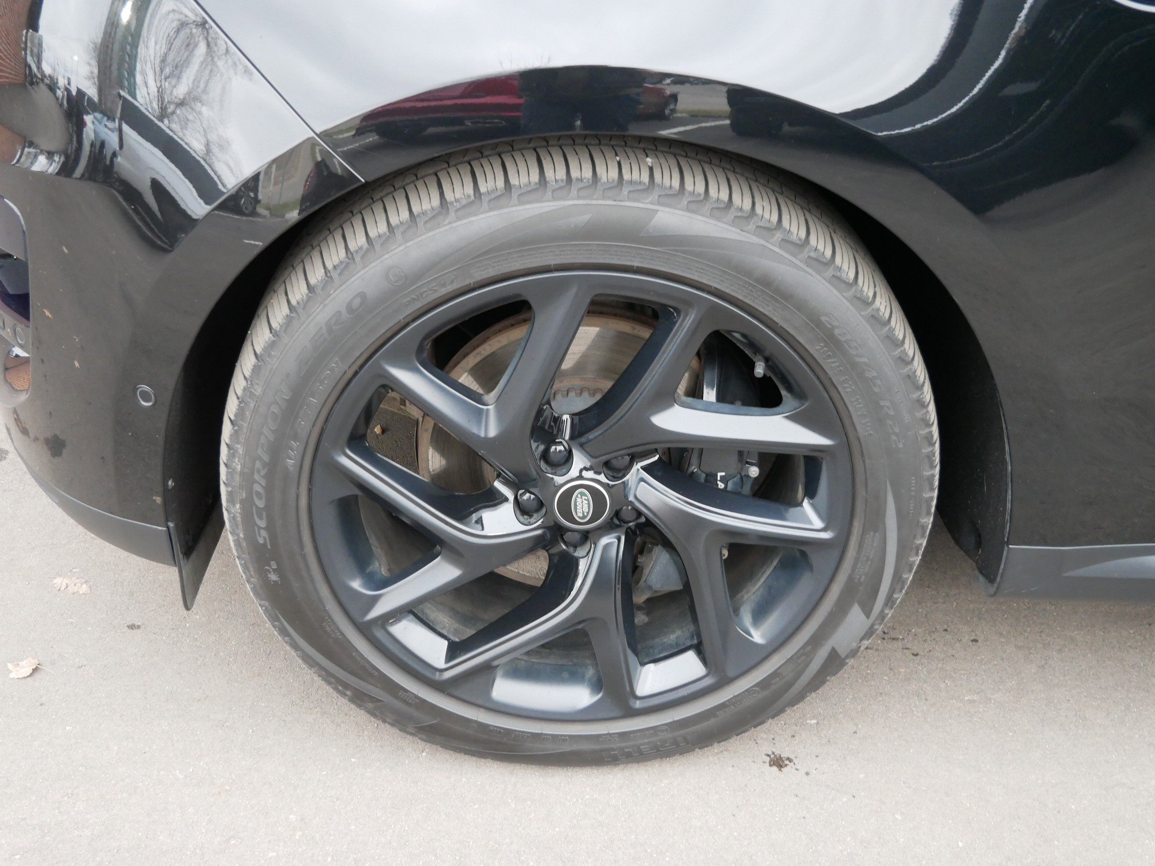 Used 2023 Land Rover Range Rover Sport SE image 4