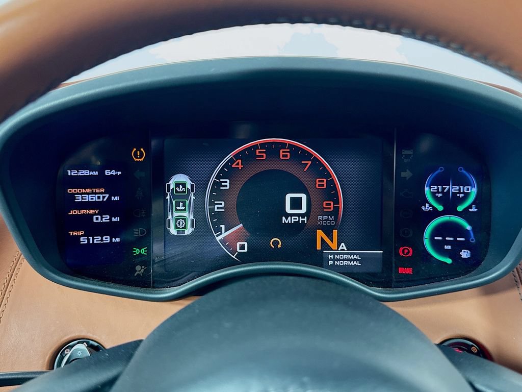 Used 2016 McLaren 570S Coupe RWD image 22