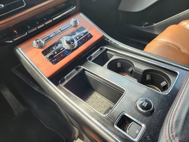 Used 2021 Lincoln Aviator Reserve w/ Equipment Group 210A AWD/4WD image 18