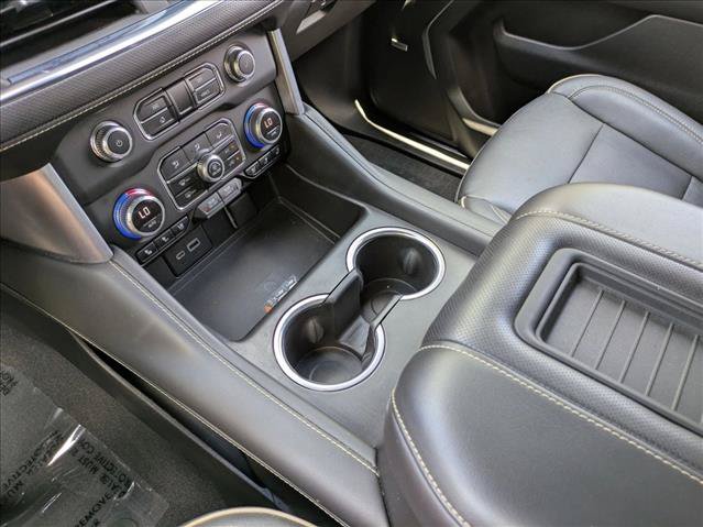 Used 2023 GMC Yukon SLT AWD/4WD image 12