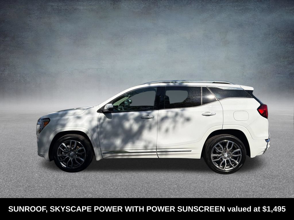 Used 2023 GMC Terrain Denali AWD/4WD image 2