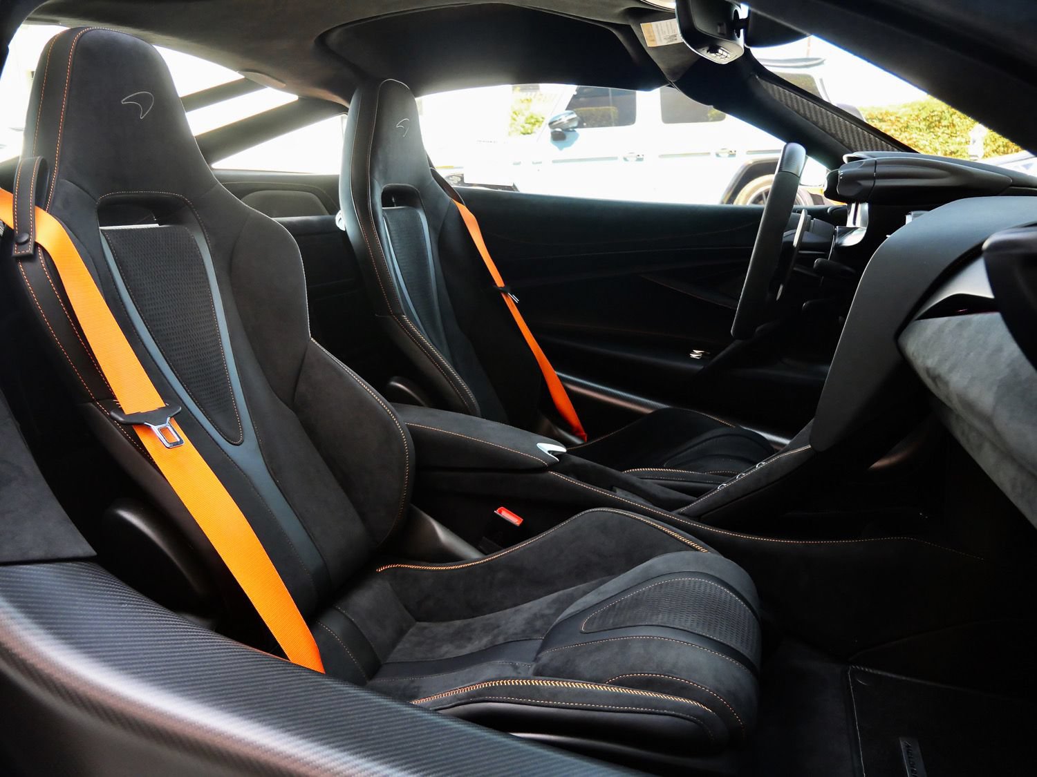 Used 2024 McLaren 750S RWD image 11
