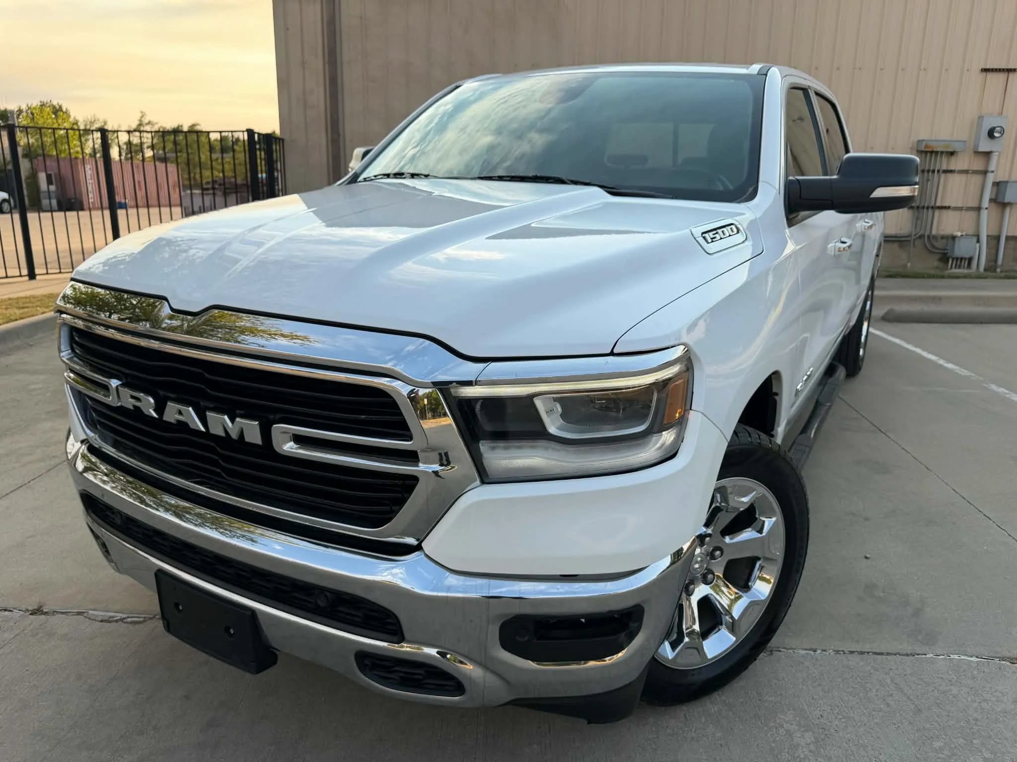 Used 2019 RAM 1500 Big Horn AWD/4WD image 1