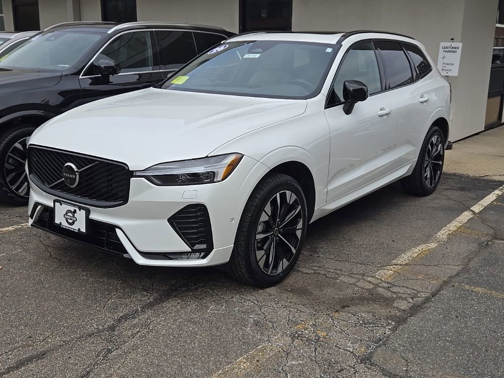 New 2026 Volvo XC60 B5 Plus w/ Protection Package Premier image 4