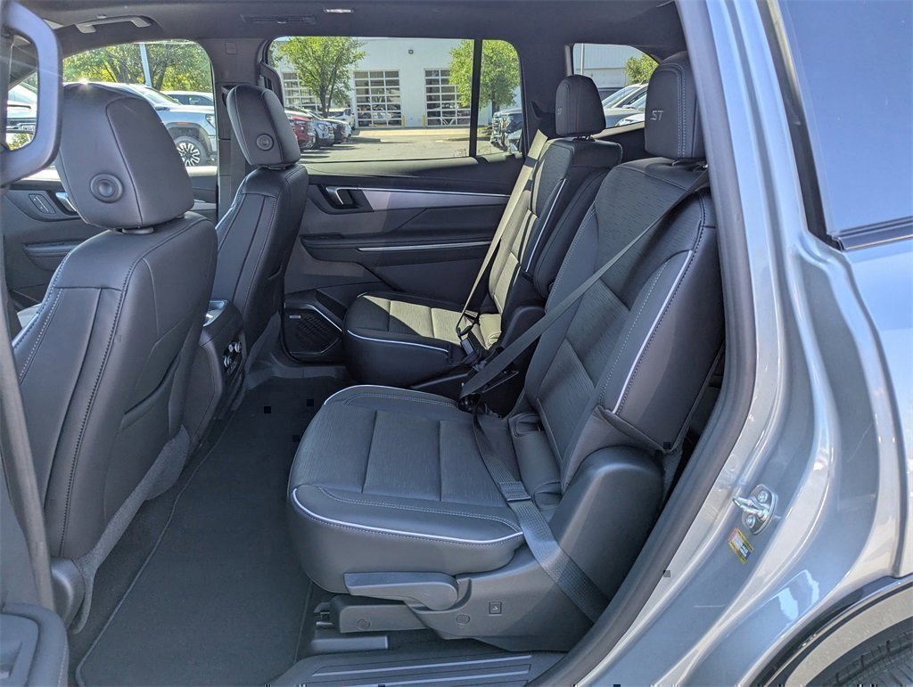 New 2026 Buick Enclave Sport Touring w/ Power Package image 12