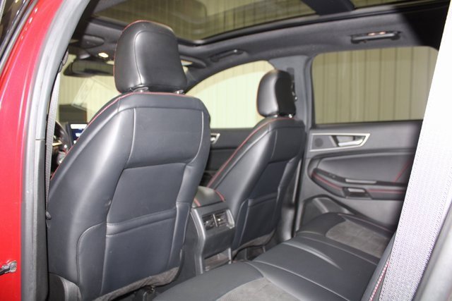 Used 2022 Ford Edge ST-Line image 17