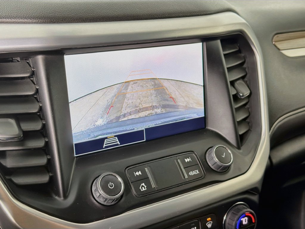 Used 2023 GMC Acadia SLE AWD/4WD image 13