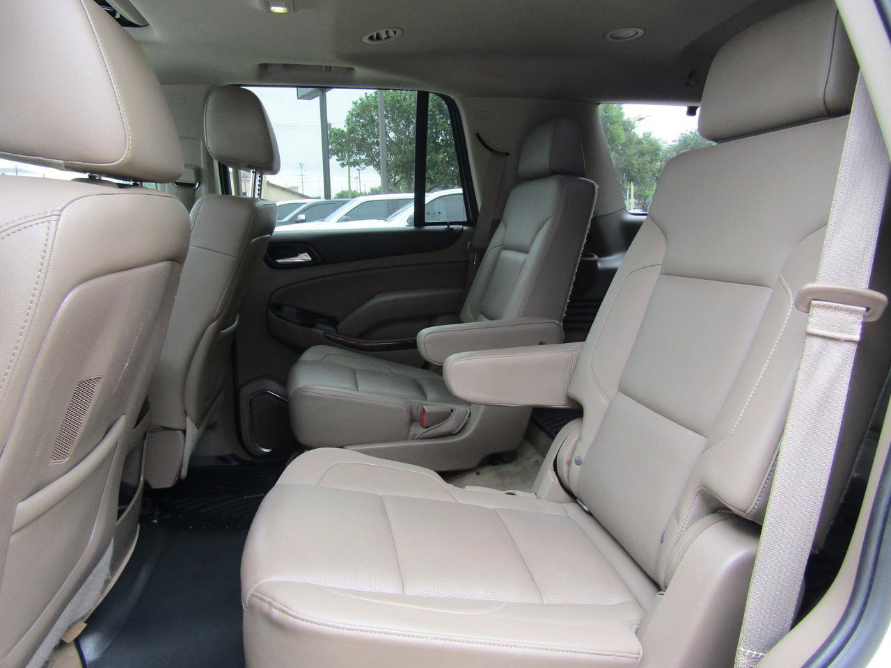 Used 2015 GMC Yukon SLT w/ HD Trailering Package RWD image 10