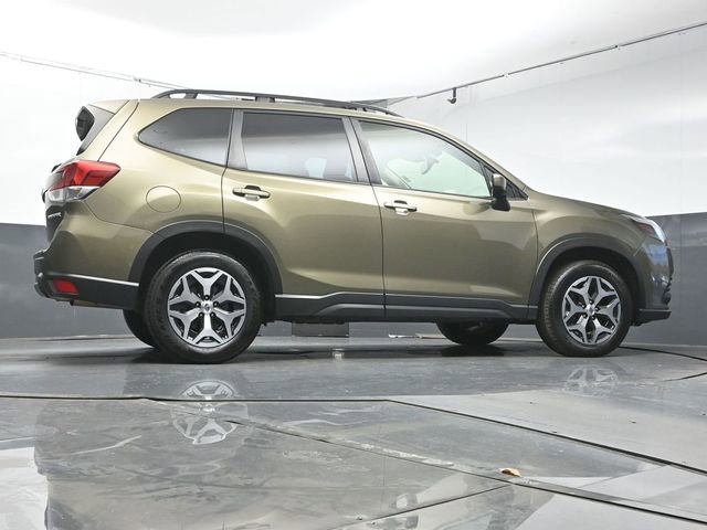 Certified 2023 Subaru Forester Premium image 38