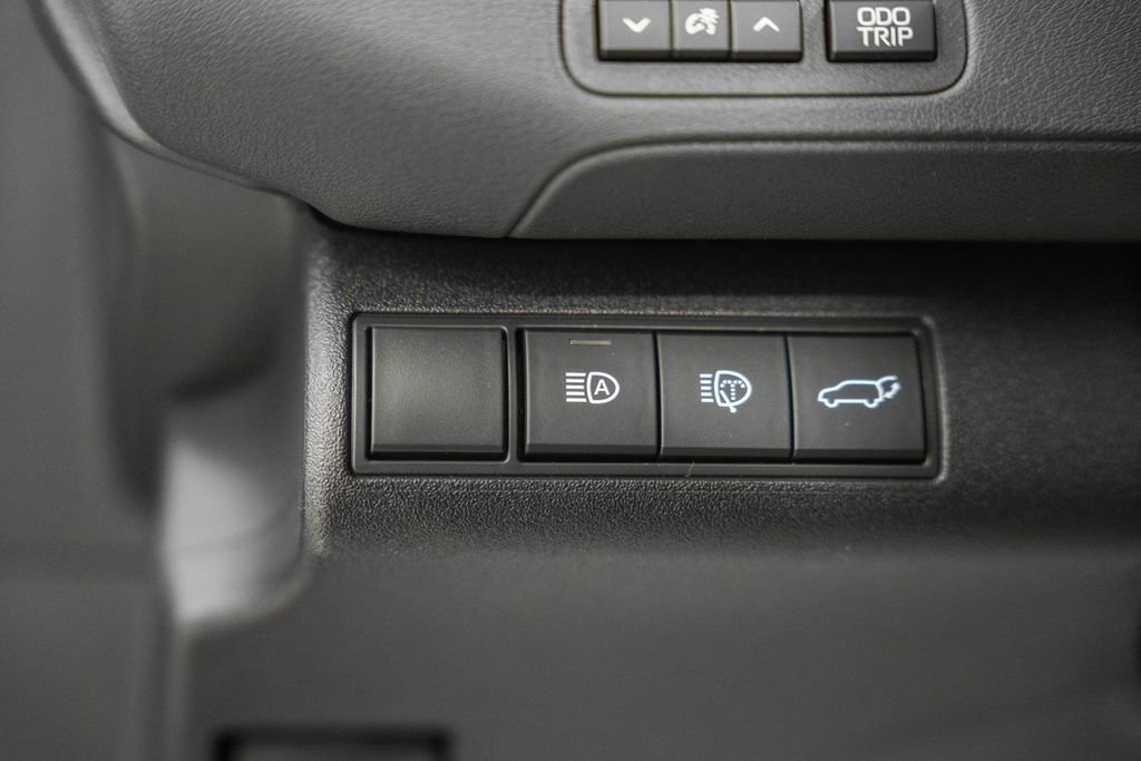 New 2026 Toyota C-HR image 41