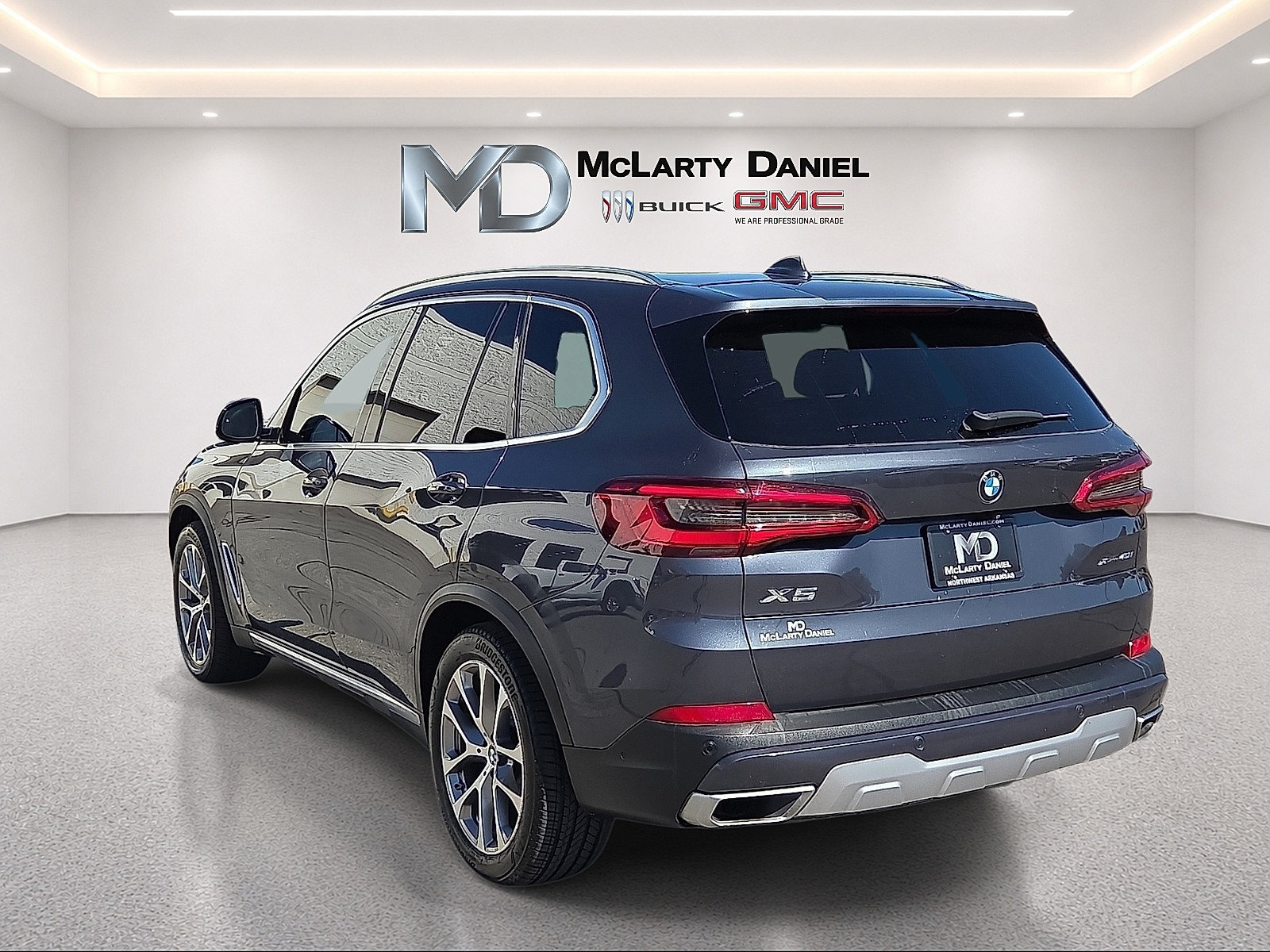 Used 2019 BMW X5 xDrive40i w/ Premium Package 2 AWD/4WD image 13