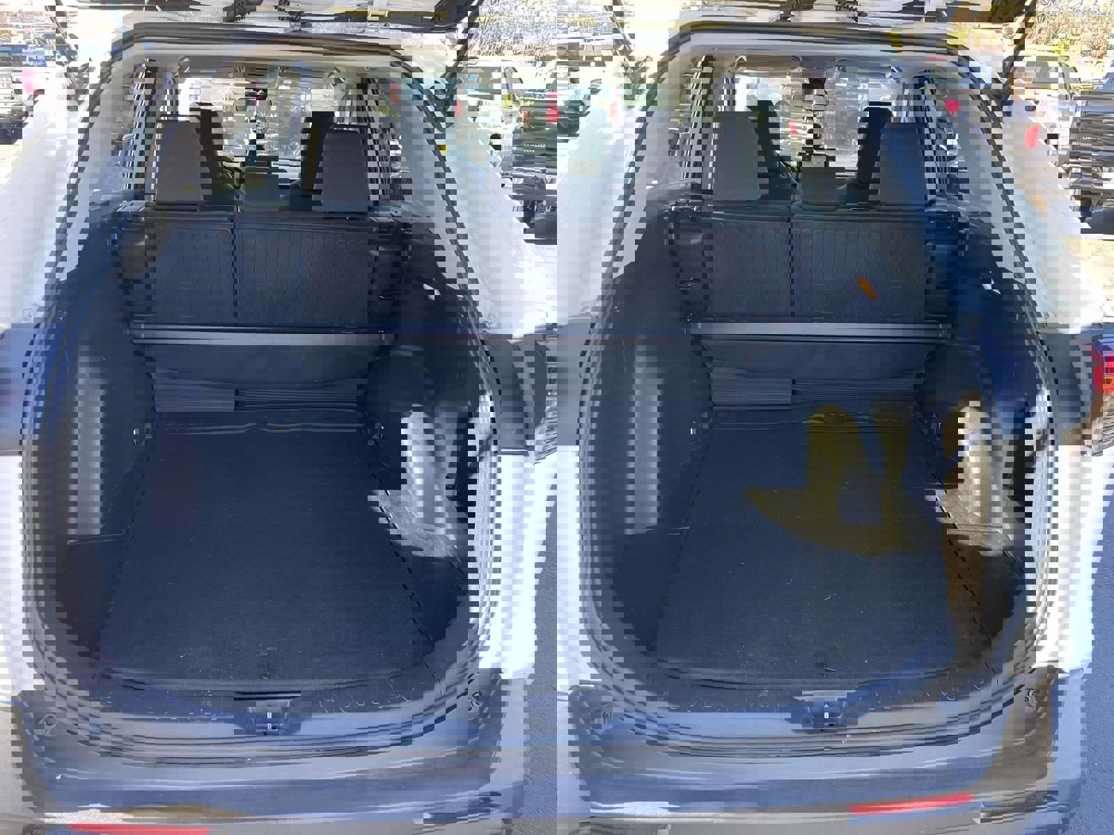 Used 2021 Toyota RAV4 XLE image 14