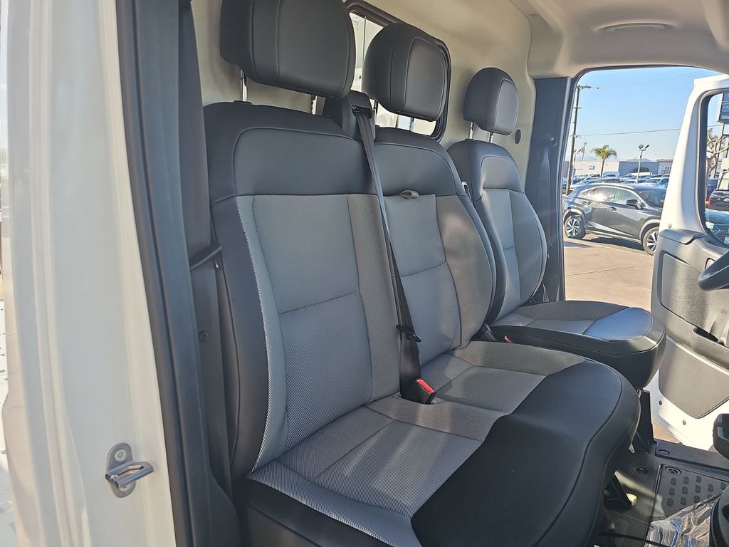 New 2026 RAM ProMaster 2500 w/ Convenience Group image 10