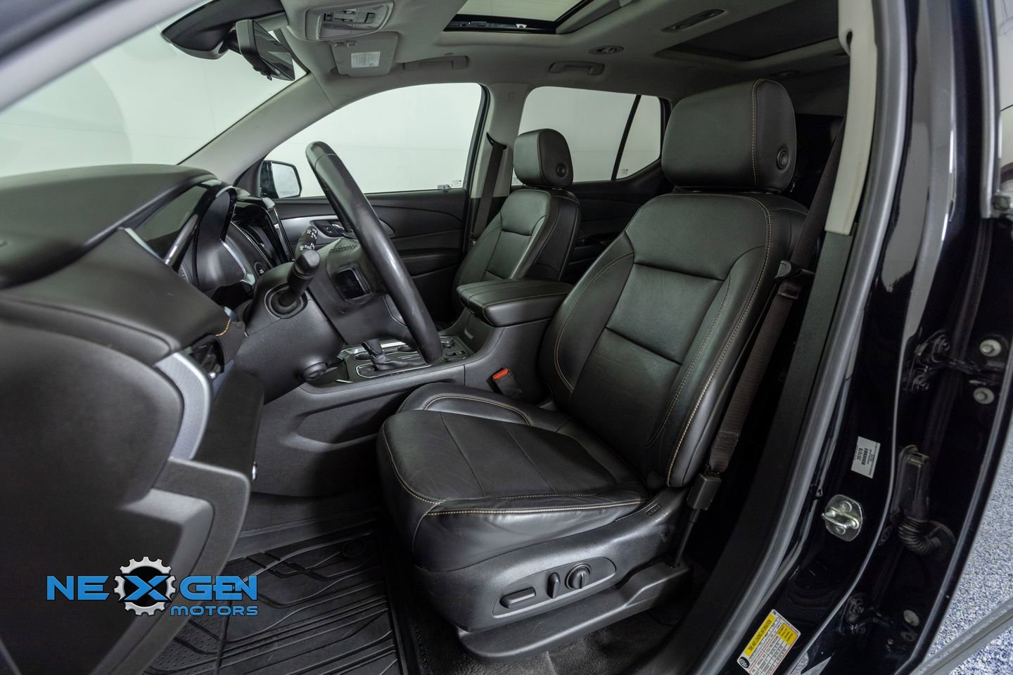 Used 2020 Chevrolet Traverse Premier w/ Redline Edition image 22