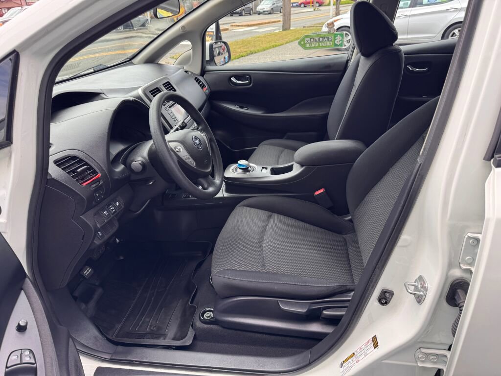 Used 2016 Nissan Leaf S w/ Charger Package FWD image 13