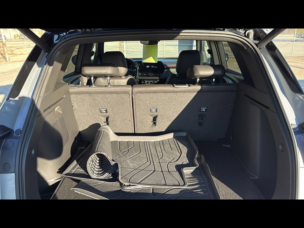 Used 2025 Chevrolet TrailBlazer RS w/ Convenience Package image 25