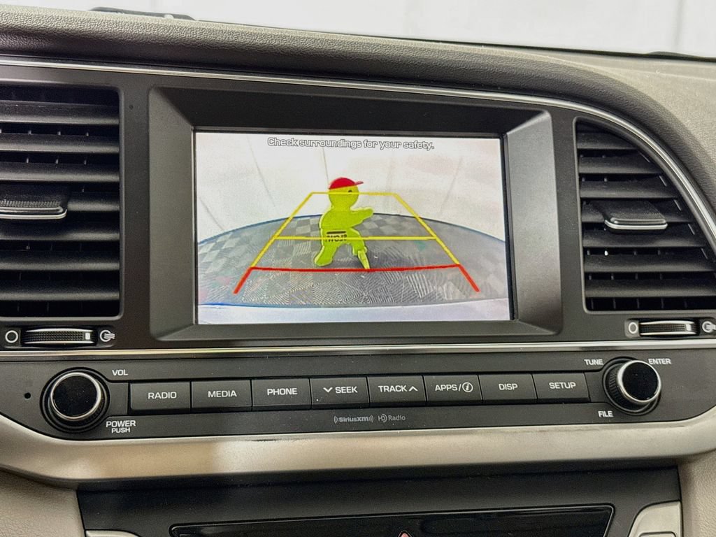 Used 2018 Hyundai Elantra SEL w/ Cargo Package FWD image 5