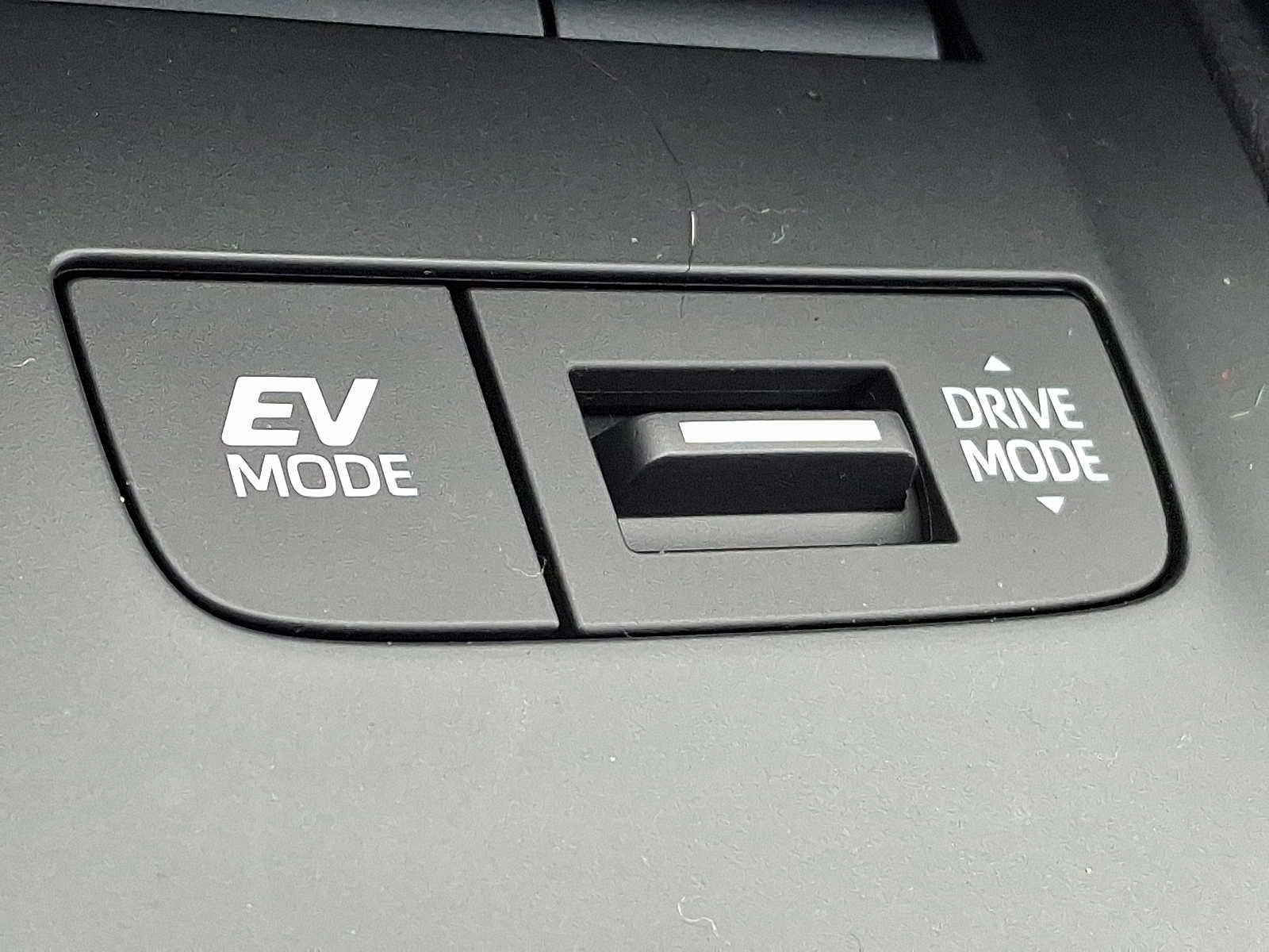 Certified 2023 Toyota Venza LE image 26