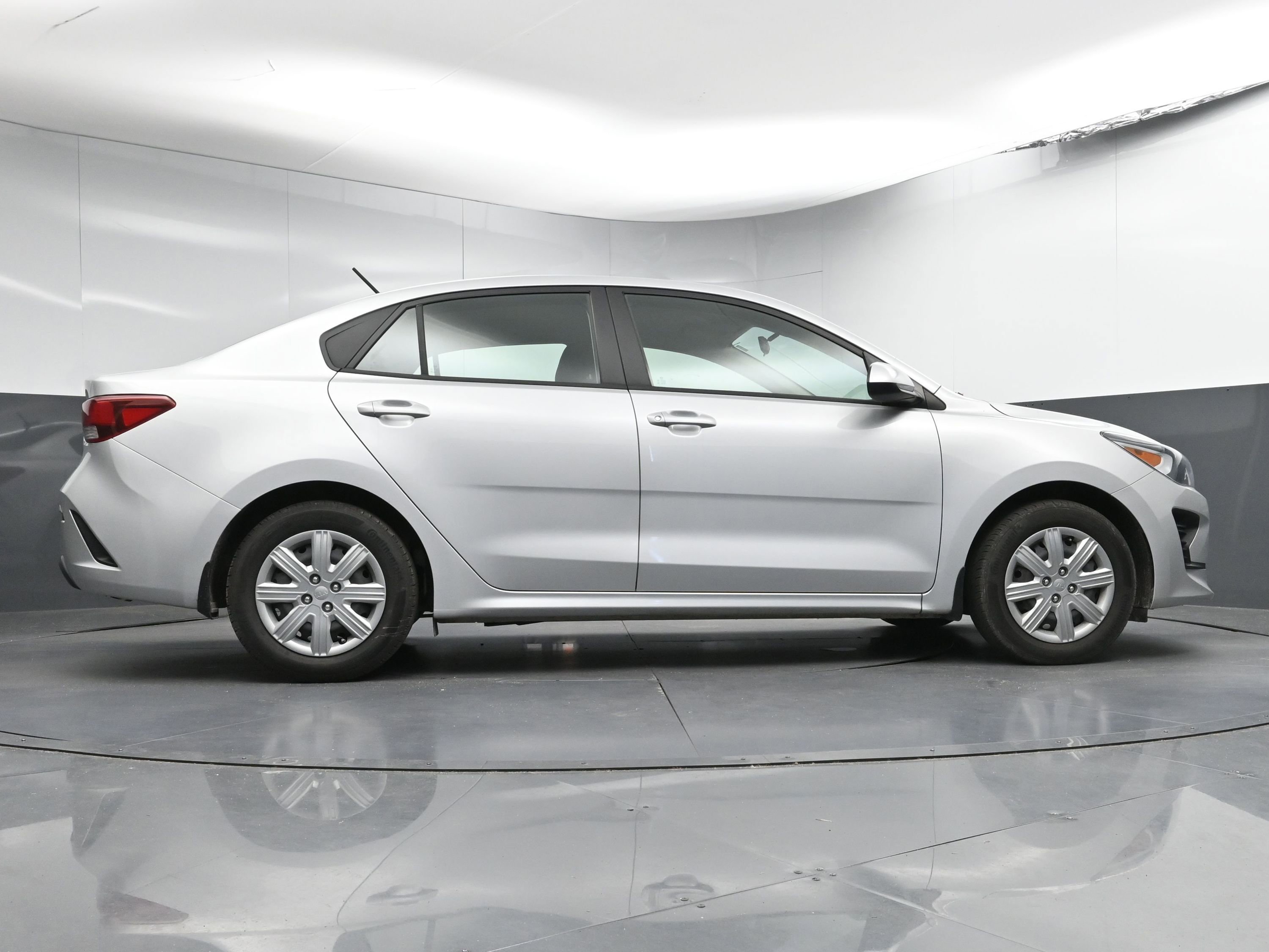 Used 2021 Kia Rio LX image 23