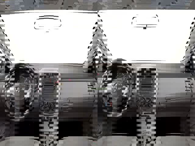 Used 2013 Toyota Corolla LE image 10