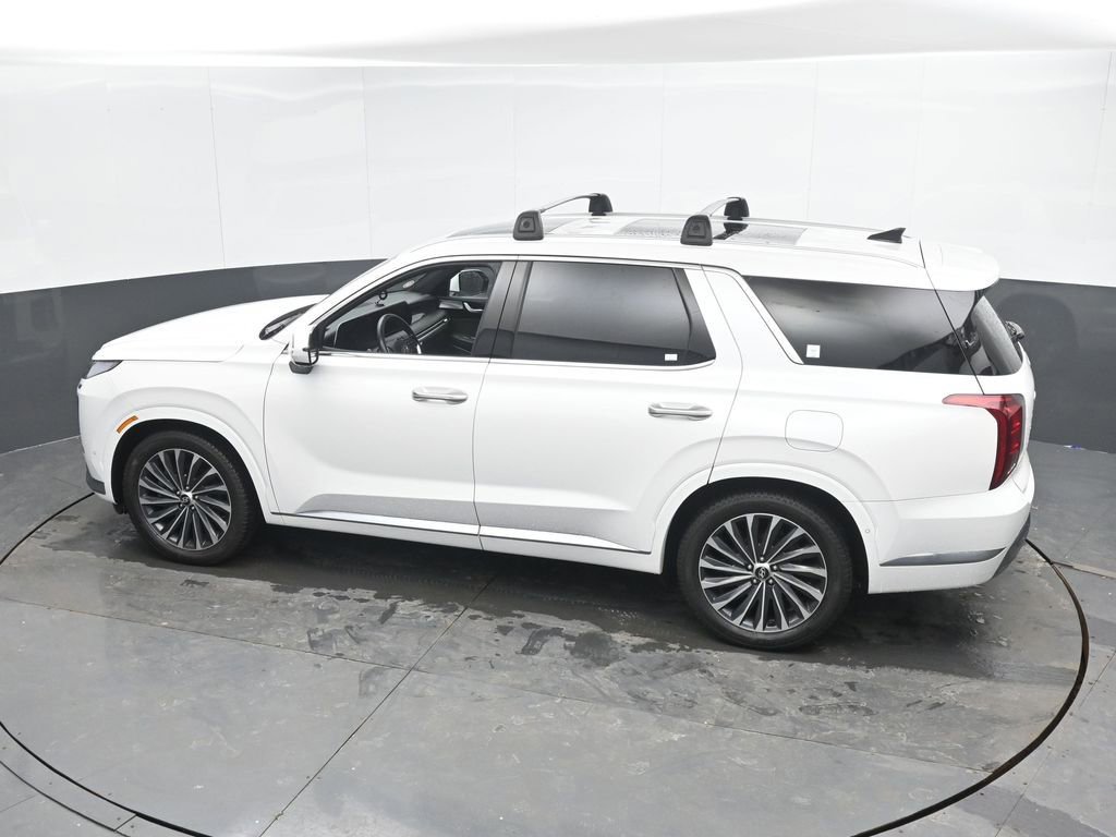 Used 2023 Hyundai Palisade Calligraphy image 45