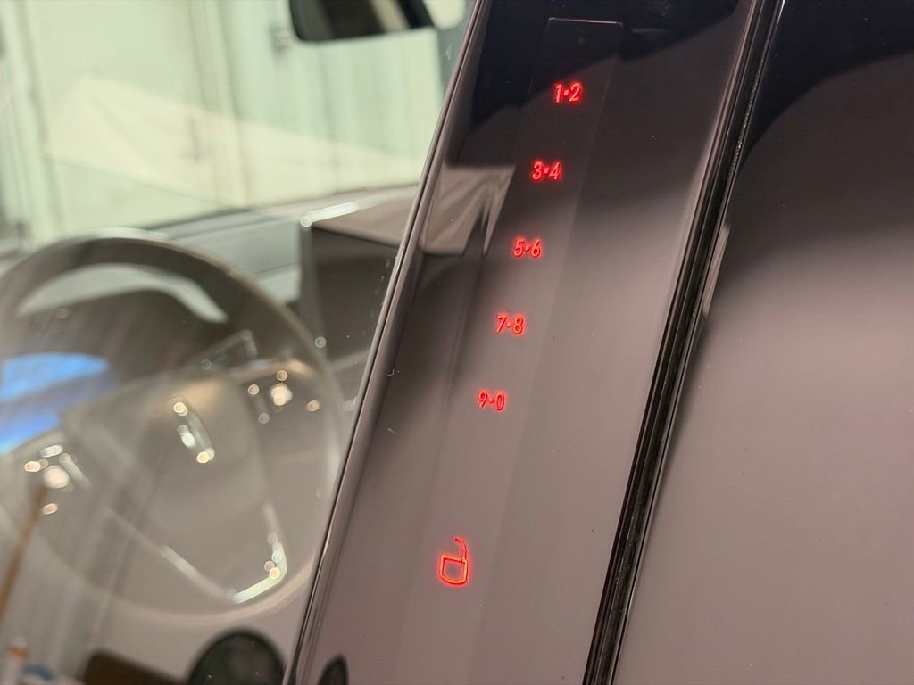 Used 2024 Lincoln Aviator Reserve image 29