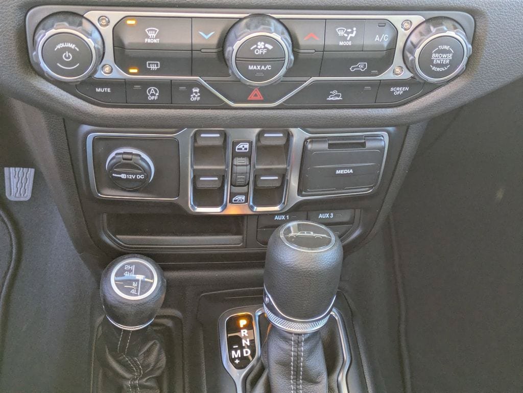 New 2026 Jeep Gladiator Sport AWD/4WD image 19