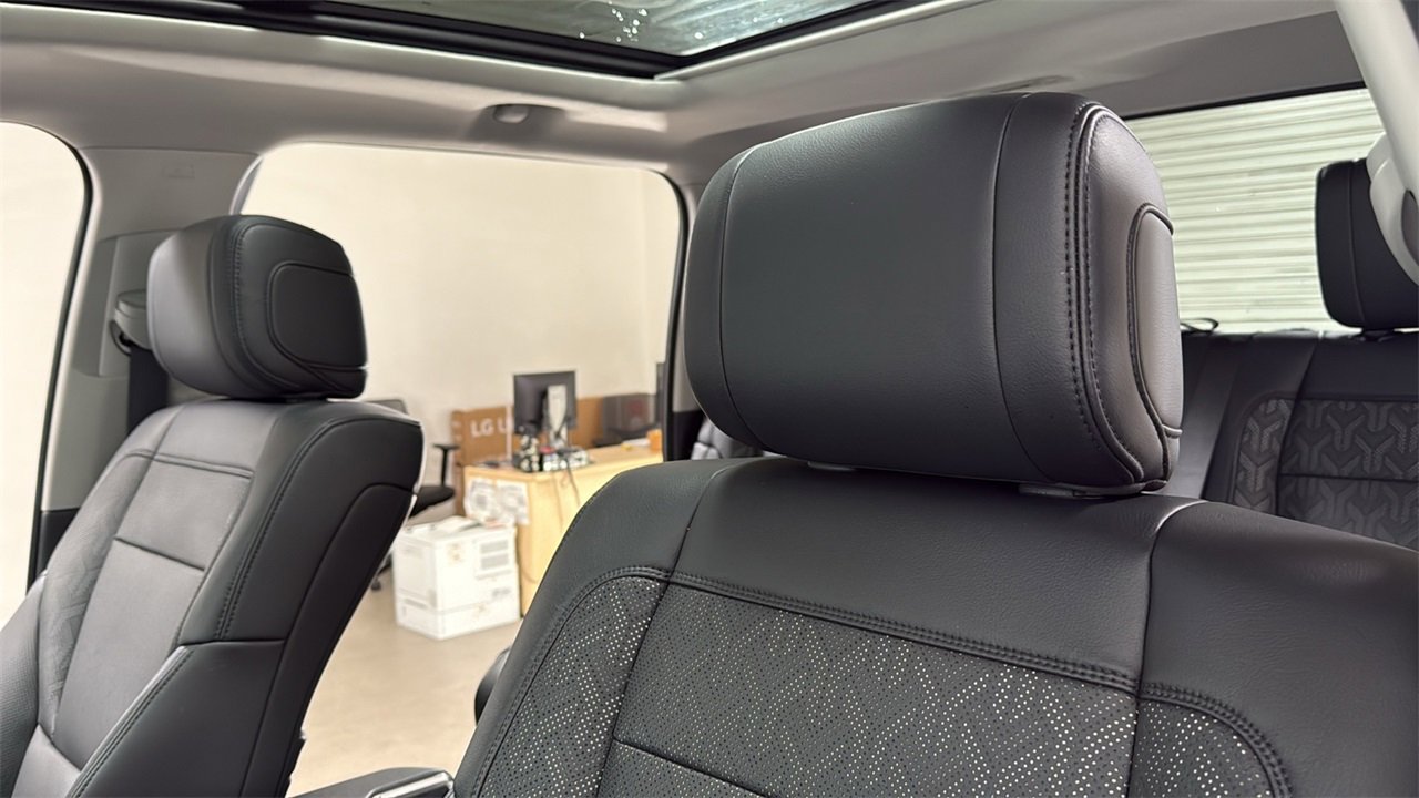 Used 2024 Toyota Tundra Limited image 13