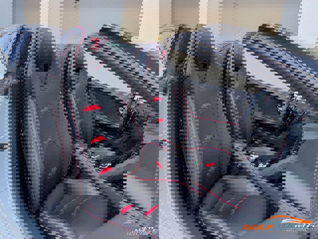 Used 2020 Lamborghini Huracan EVO image 33