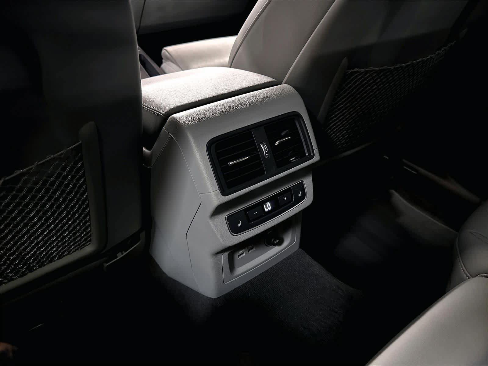 Used 2022 Audi Q5 e Prestige w/ Prestige Package AWD/4WD image 34