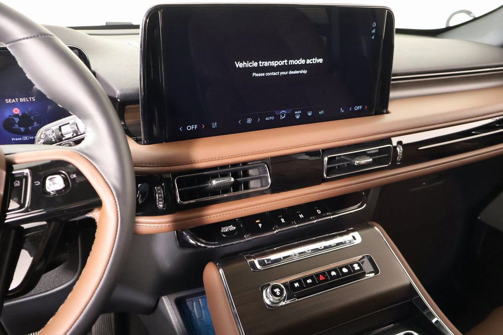 New 2026 Lincoln Aviator Reserve w/ Luxury Package image 5