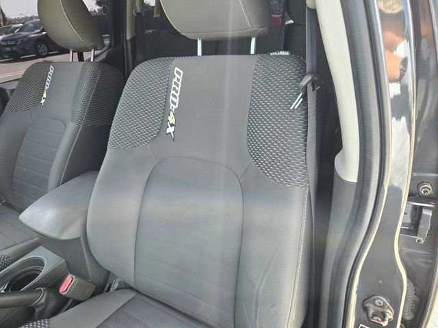 Used 2015 Nissan Xterra PRO-4X AWD/4WD image 12