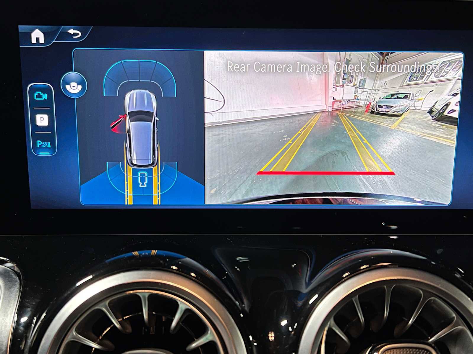 Used 2025 Mercedes-Benz GLB 250 4MATIC image 36