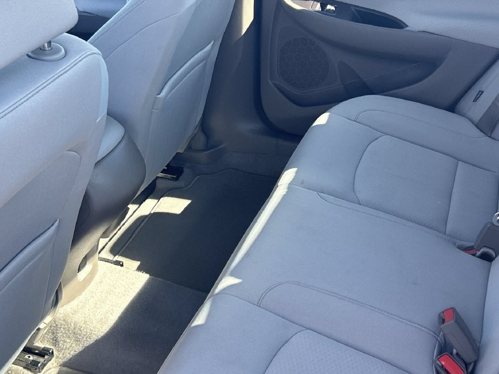 Used 2021 Chevrolet Malibu LS FWD image 18